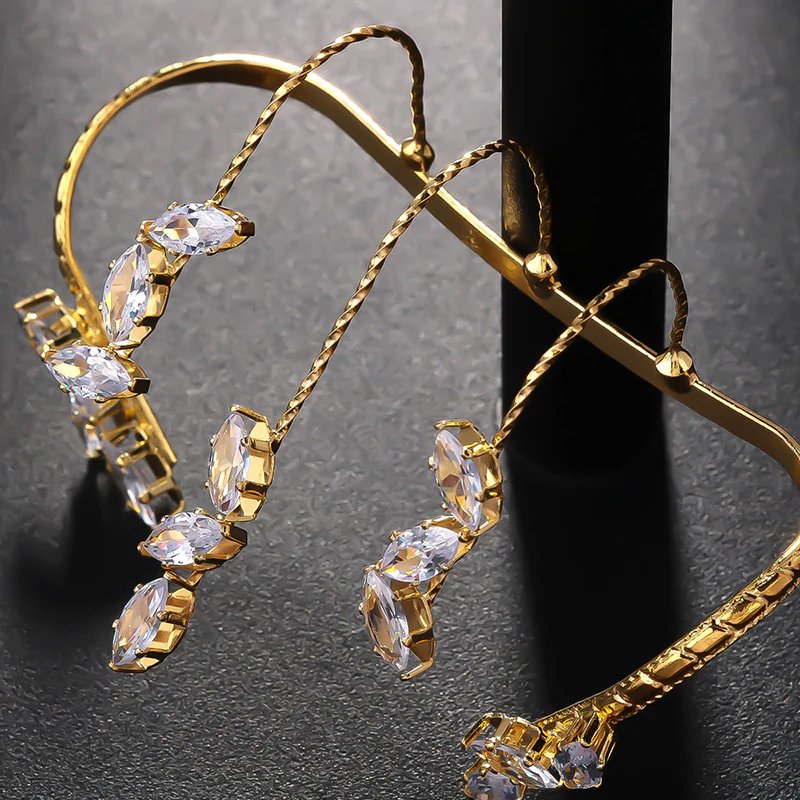 18K gold ring crafted by HajarBijoux